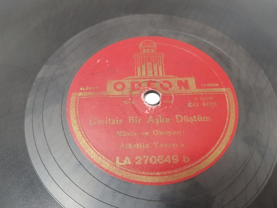 TAŞ PLAK: ALAETTİN YAVAŞÇA