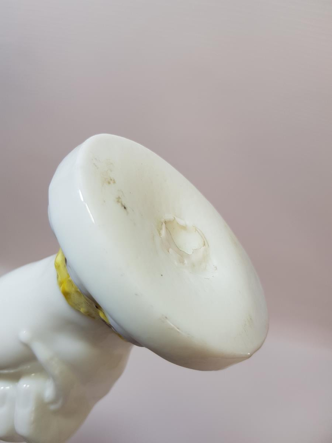 OSMANLI DÖNEMİ HANIMELİ FORMLU OPAL VAZO