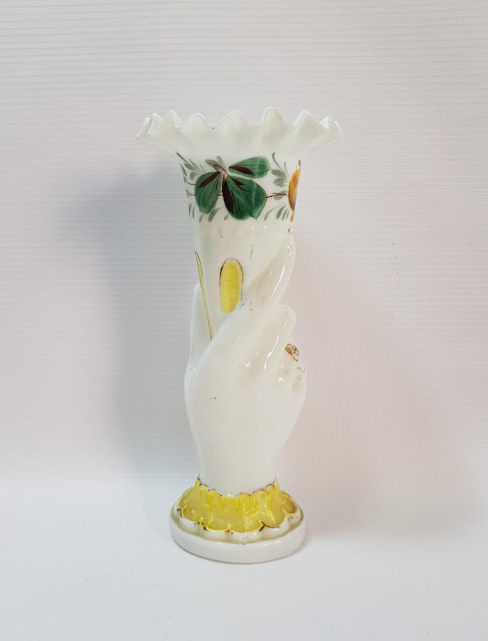 OSMANLI DÖNEMİ HANIMELİ FORMLU OPAL VAZO