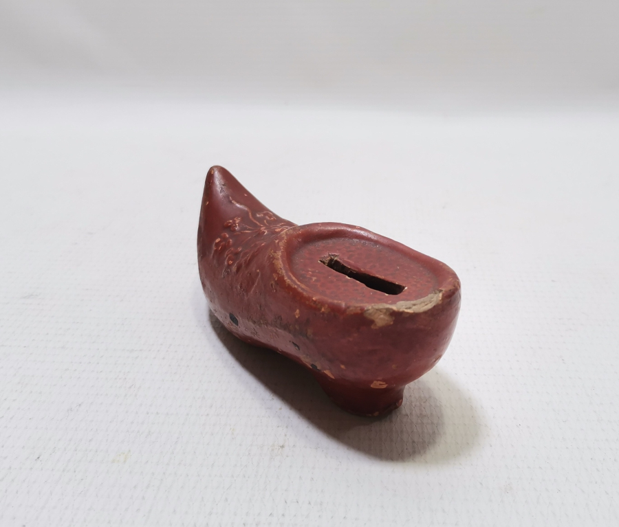 ÇARIK FORMUNDA YAPILMIŞ OSMANLI DÖNEMİ NADİR KÜTAHYA KUMBARA