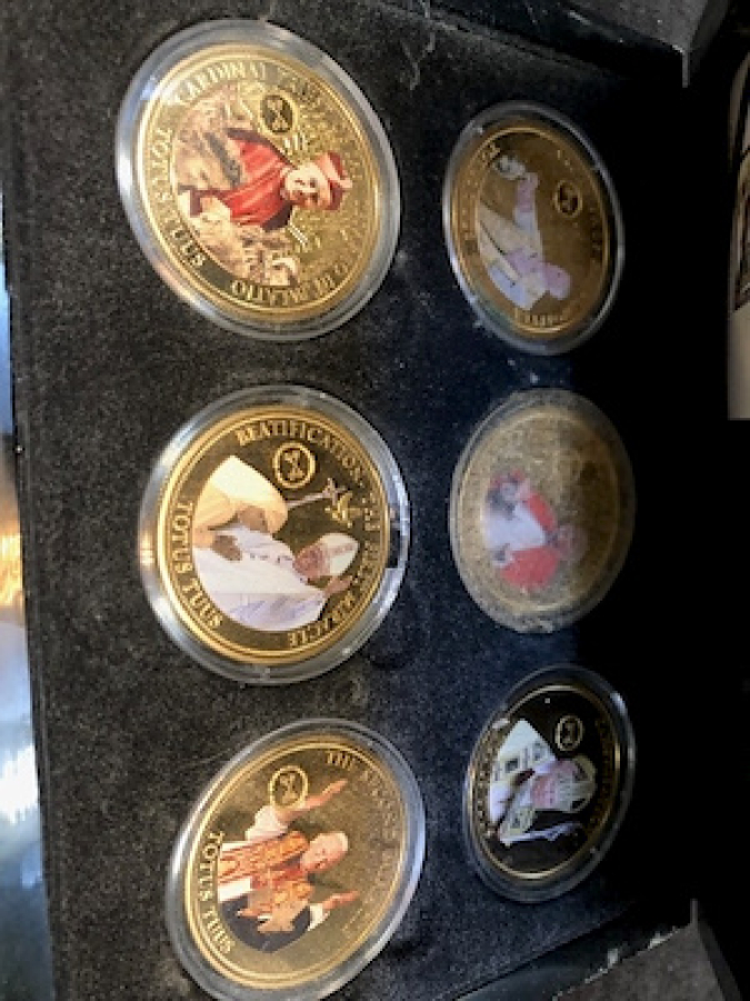 PAPA 2. JOHN PAUL ÖZEL ÜRETİM SERTİFİKALI MADALYON SETİ