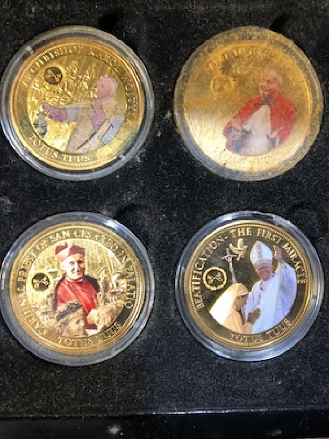 PAPA 2. JOHN PAUL ÖZEL ÜRETİM SERTİFİKALI MADALYON SETİ