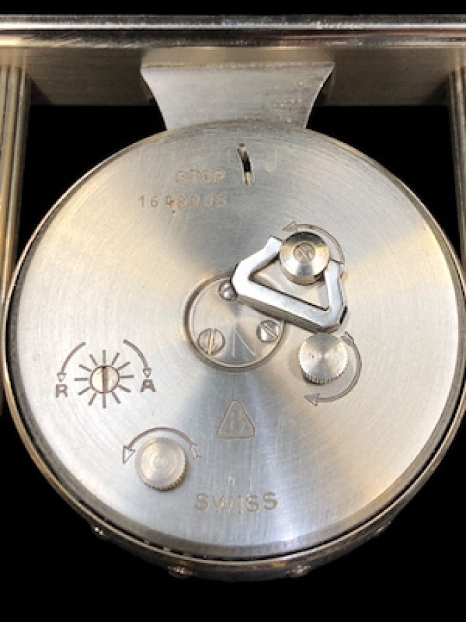 İSVİÇRE MAKINA ORTASI MELEK FİGÜRLÜ ETLİ AĞIR ÇOK ŞIK MASA SAATİ