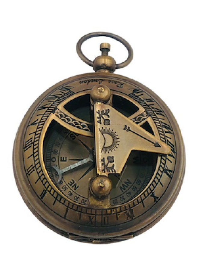 ESKİ DÖNEM ÇALISIR VAZİYETTE AHŞAP KUTU İÇERSİNDE ROMEN RAKKAMLI PUSULA