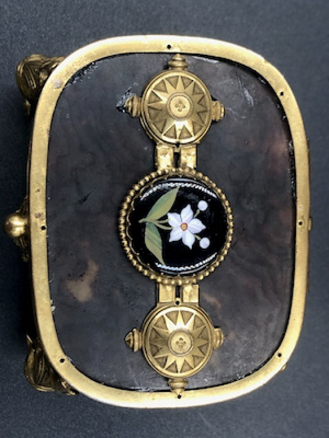 FRANSIZ BROZNZ ÜZERİ BAĞDAN MAMÜL MİNELİ ÇOK AYKIRI MÜCEVHER KUTUSU ÇOK UFAK ATIK MEVCUT