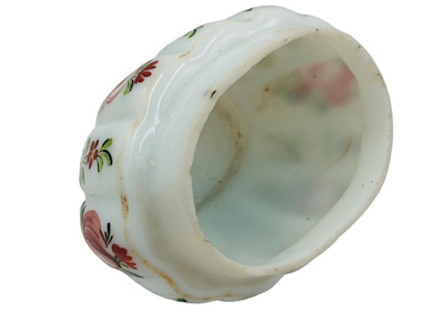 OSMANLI DÖNEM ORJİNAL BEYKOZ LOKUMLUK MUAZZAM GÖRSELLİ ATIKSIZ LAKIN KAPAK GÜNÜMÜZE GELEMEMİŞ